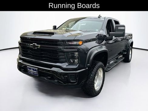 Used 2024 Chevrolet Silverado 2500 Custom w/ Custom Value Package AWD/4WD image 3
