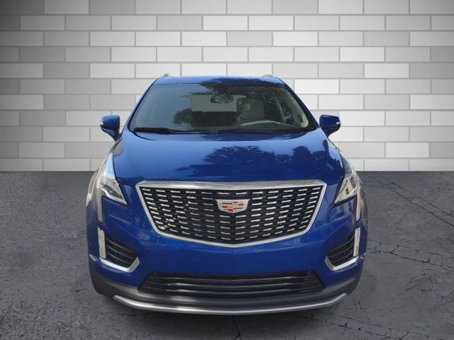 Certified 2024 Cadillac XT5 Premium Luxury w/ Technology Package FWD image 9