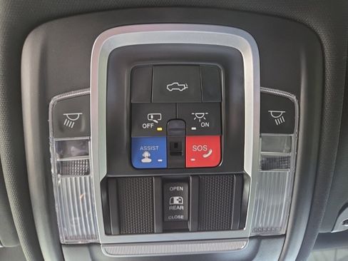 Used 2023 RAM 1500 Laramie image 29