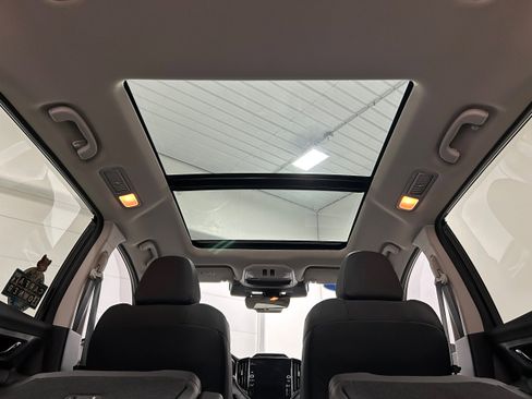 Used 2024 Subaru Ascent Onyx Edition Limited image 27