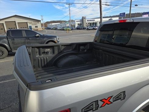 Used 2020 Ford F150 Lariat image 13