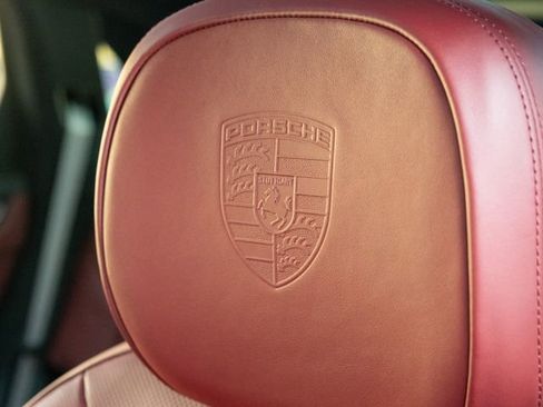 Used 2022 Porsche Cayenne S AWD/4WD image 20