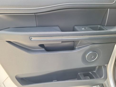 Used 2024 Ford Expedition Max XLT RWD image 18