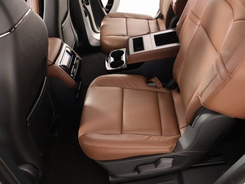 New 2026 Lincoln Aviator Reserve image 12