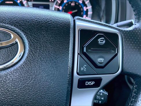 Used 2014 Toyota 4Runner SR5 image 24