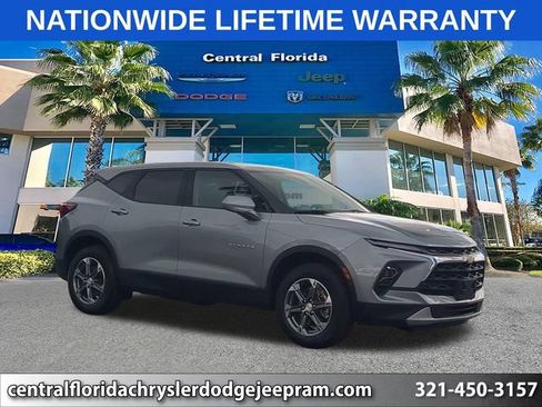 Used 2025 Chevrolet Blazer LT AWD/4WD image 1