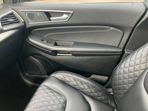 Used 2024 Ford Edge Titanium AWD/4WD image 10