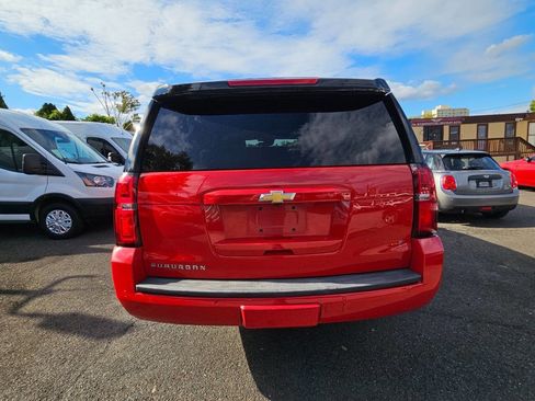Used 2020 Chevrolet Suburban LT AWD/4WD image 4