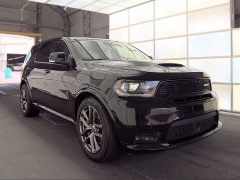 Used 2019 Dodge Durango SRT w/ Technology Group AWD/4WD image 3