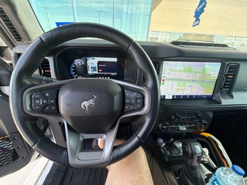 Used 2024 Ford Bronco Badlands AWD/4WD image 18