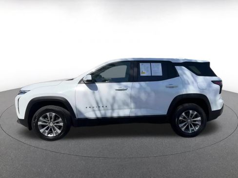 Used 2025 Chevrolet Equinox LT FWD image 7