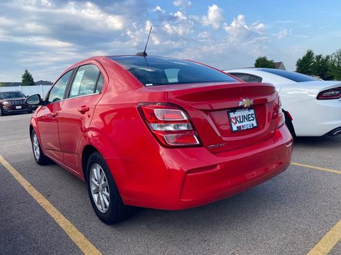 Used 2017 Chevrolet Sonic LT FWD image 10