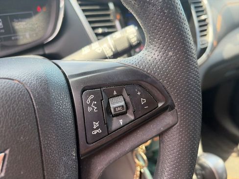 Used 2022 Chevrolet Trax LT AWD/4WD image 14