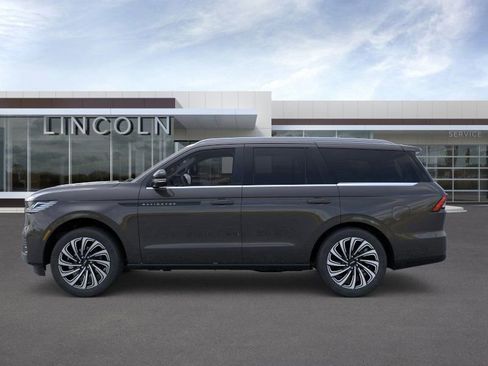 New 2025 Lincoln Navigator Black Label image 3