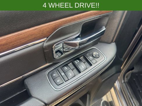Used 2017 RAM 1500 Laramie w/ Convenience Group AWD/4WD image 12
