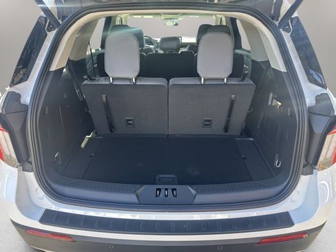 New 2025 Ford Explorer Active w/ Active Comfort Package image 7