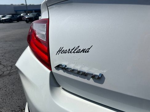 Used 2017 Honda Accord EX-L image 12