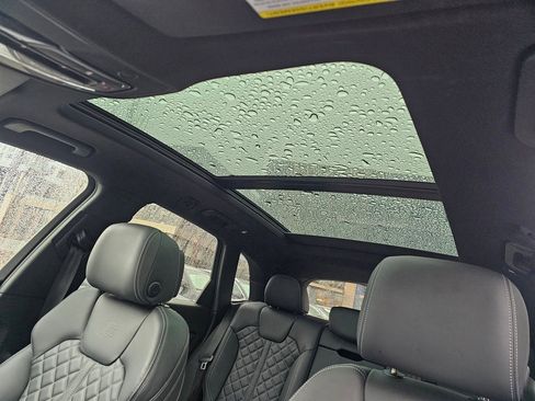 Used 2023 Audi SQ5 Premium Plus image 10
