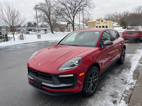 Used 2025 Porsche Macan Turbo image 52