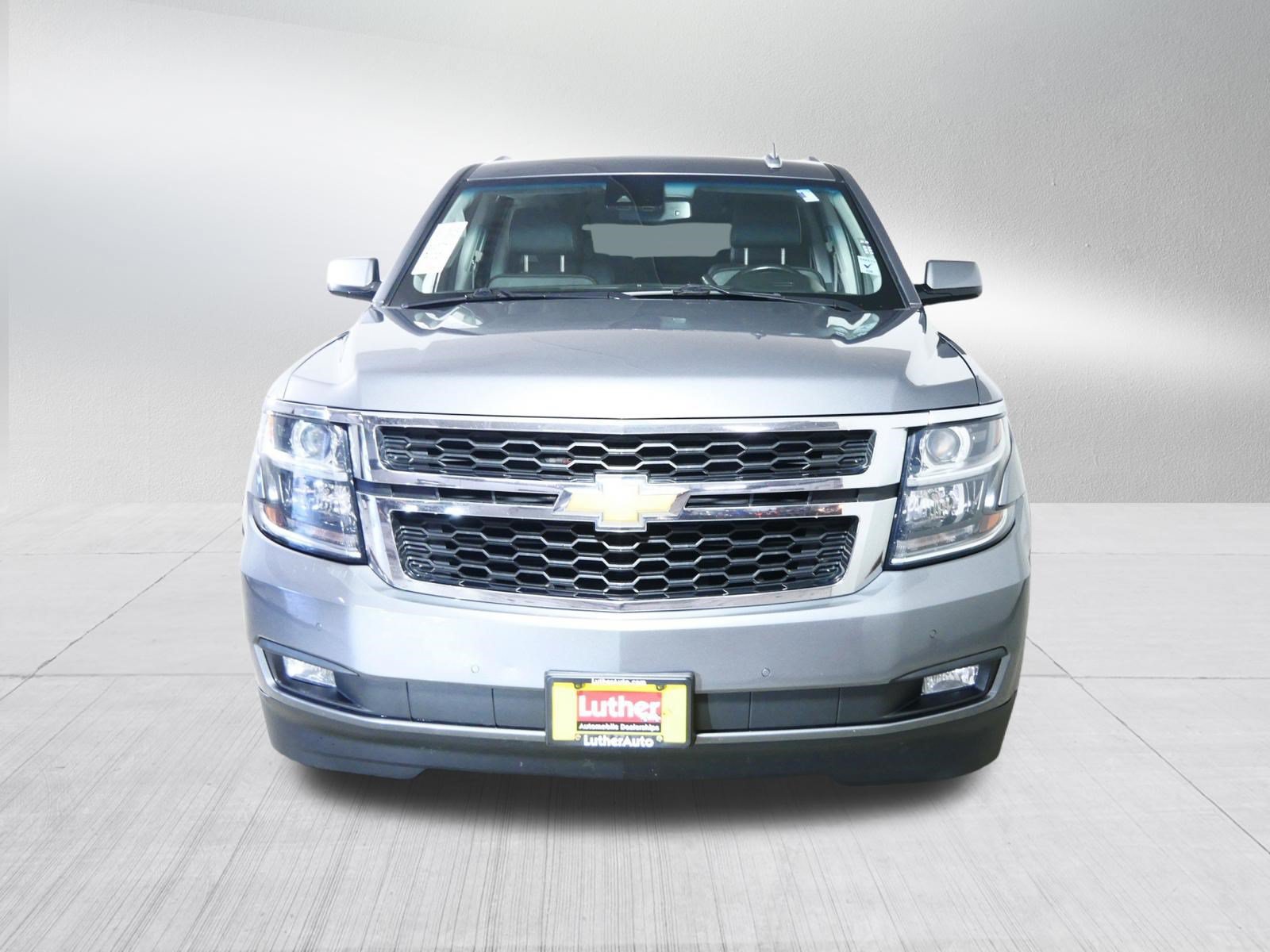 Used 2020 Chevrolet Suburban LT w/ Luxury Package AWD/4WD image 2