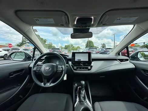 Used 2024 Toyota Corolla LE FWD image 20