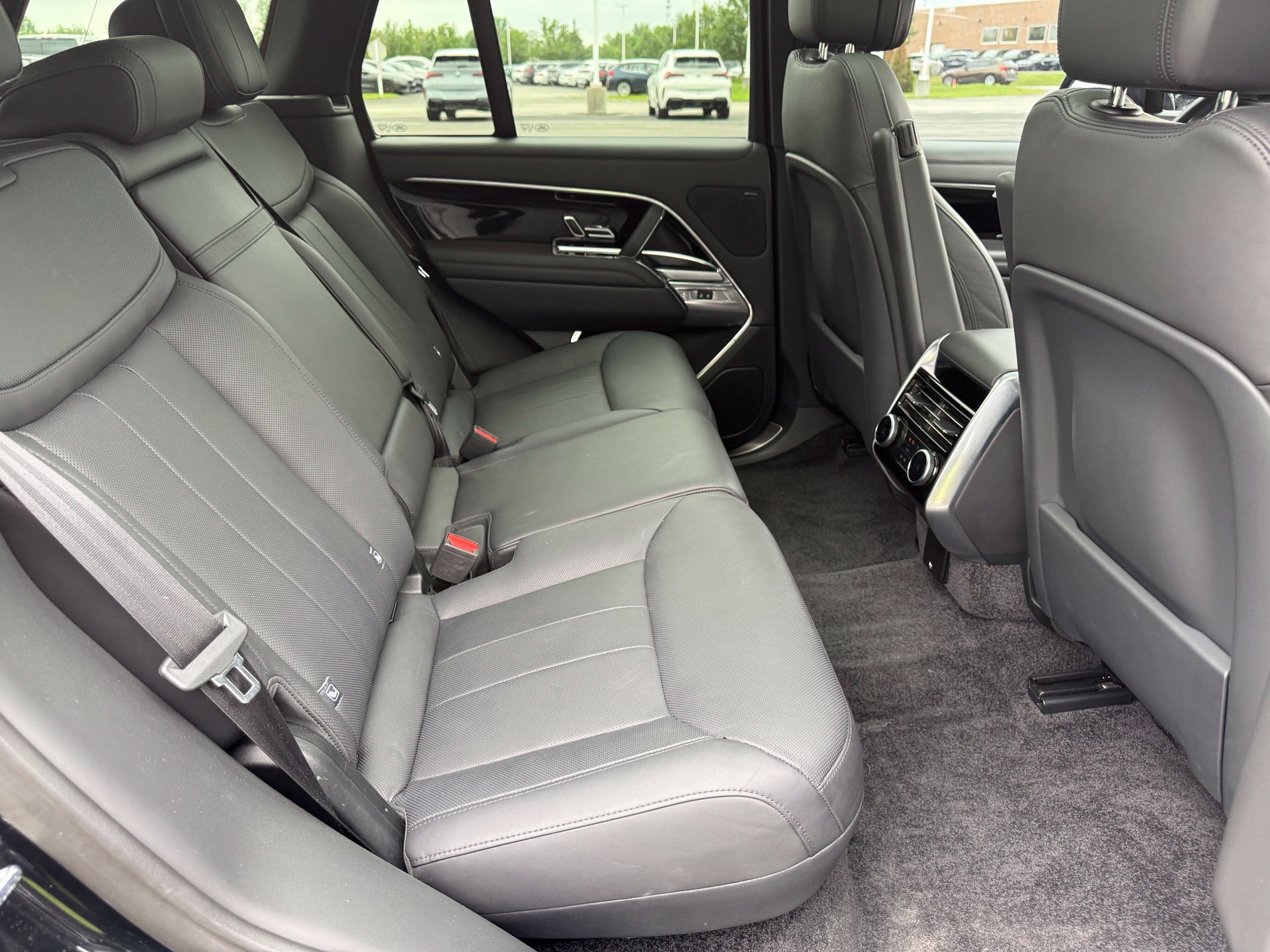 Used 2023 Land Rover Range Rover SE AWD/4WD image 24