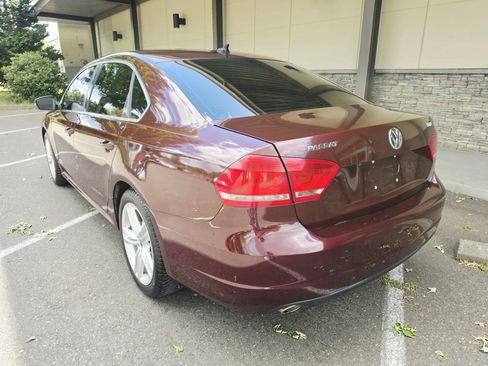 Used 2014 Volkswagen Passat TDI SE FWD image 3