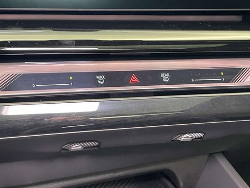 New 2026 BMW 550e xDrive AWD/4WD image 27