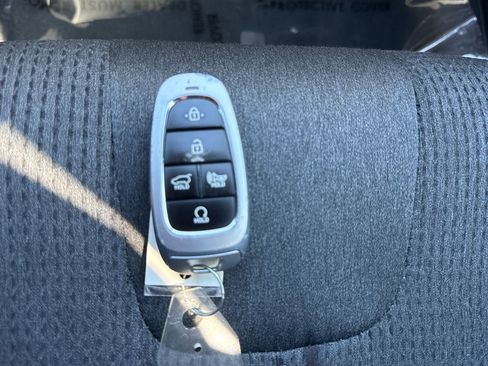 Used 2023 Hyundai Santa Fe SEL image 23