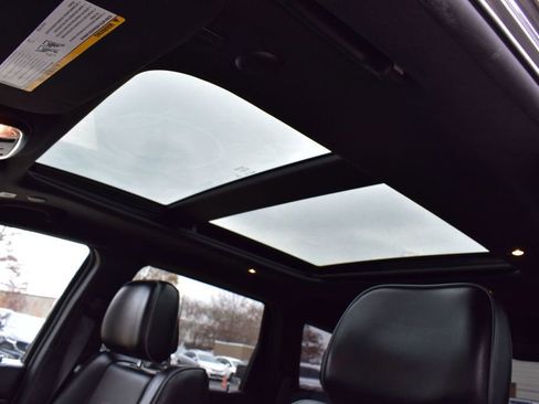 Used 2020 Jeep Grand Cherokee Overland image 39