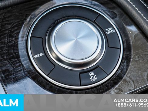 Used 2024 INFINITI QX80 Luxe image 38