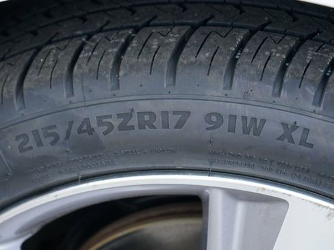 Used 2013 Acura ILX w/ Premium Package image 40