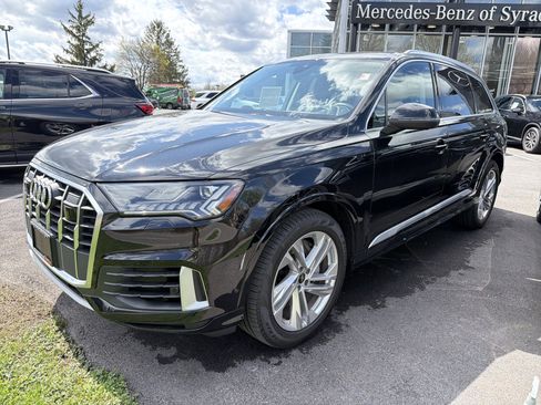 Used 2023 Audi Q7 3.0T Prestige image 4