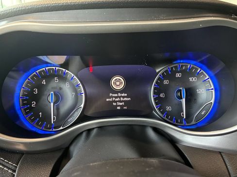New 2026 Chrysler Pacifica Select AWD/4WD image 25