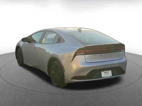 Used 2025 Toyota Prius LE image 10