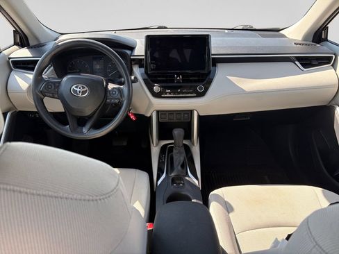 Used 2023 Toyota Corolla Cross L AWD/4WD image 23
