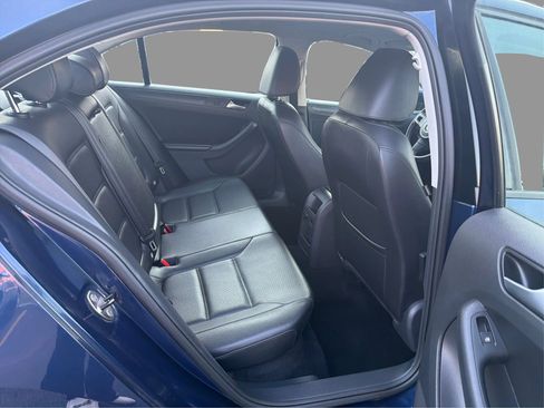 Used 2014 Volkswagen Jetta SE FWD image 25
