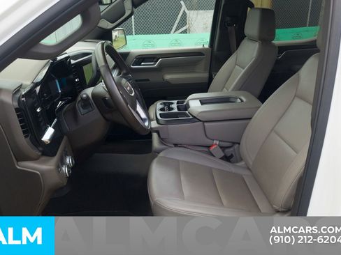 Used 2025 GMC Sierra 1500 SLT image 17