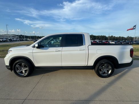 Certified 2023 Honda Ridgeline RTL image 5