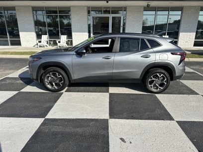 Used 2025 Chevrolet Trax LT