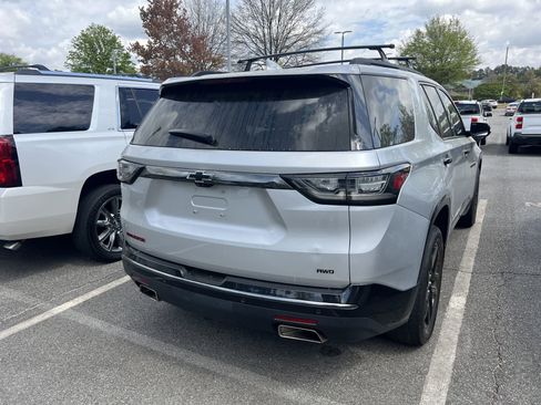 Used 2020 Chevrolet Traverse Premier w/ Redline Edition image 3