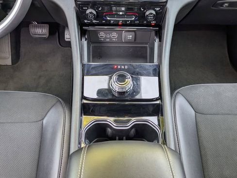Used 2023 Jeep Grand Cherokee Altitude AWD/4WD image 20