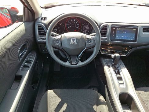 Used 2018 Honda HR-V EX image 13