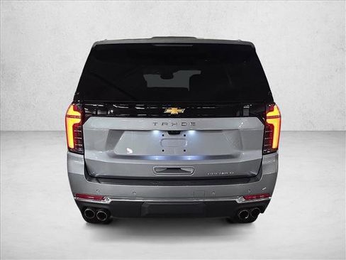 Used 2025 Chevrolet Tahoe Premier AWD/4WD image 6