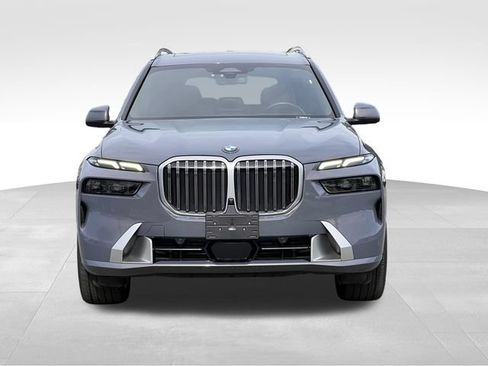 Used 2023 BMW X7 xDrive40i w/ Executive Package AWD/4WD image 8