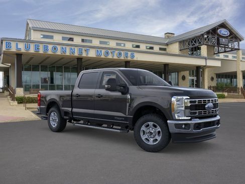 New 2026 Ford F250 XLT w/ FX4 Off-Road Package AWD/4WD image 7