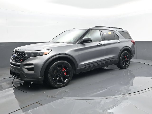 Used 2022 Ford Explorer ST w/ ST Street Pack AWD/4WD image 2