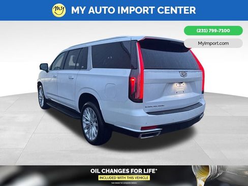 Used 2022 Cadillac Escalade ESV Luxury image 7