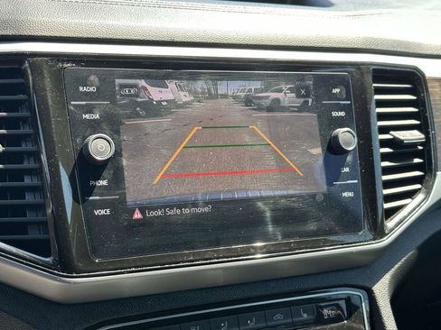 Used 2023 Volkswagen Atlas SE AWD/4WD image 27