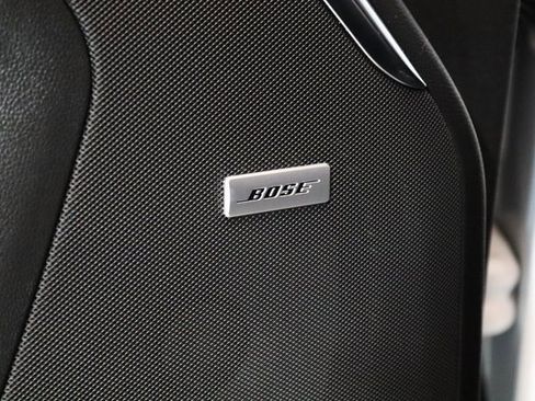 Used 2023 GMC Yukon Denali w/ Denali Reserve Package image 3